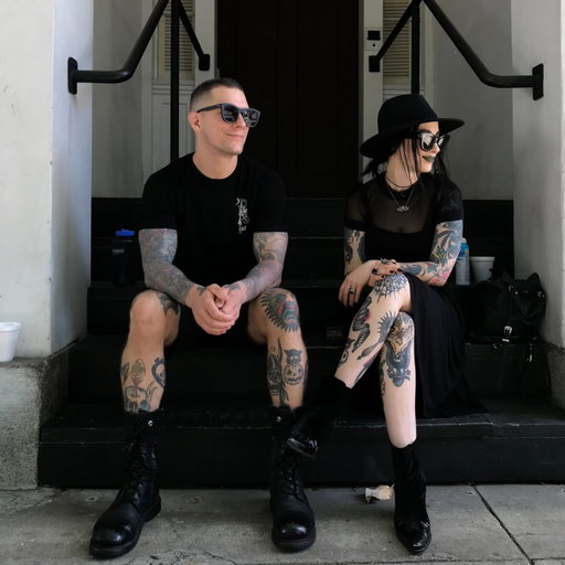 Travel Buddy 🖤🖤