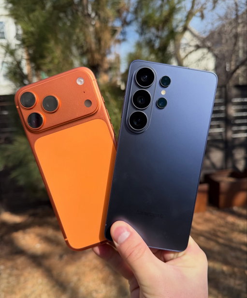 iPhone 17 Pro Max or Galaxy S26 Ultra?? Two of the best flagships! #iphone #samsung #iphone17promax #galaxys26ultra #tech