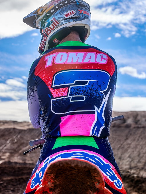 The all-time Daytona wins record holder @elitomac in the new Limited Edition Records collection 🔥😎 A special release to honor a legend and a record we may never see broken.

2016-2017-2019-2020-2021-2022-2023 🏆 Look out for ET3 on track this weekend in the LE Records kit as he goes after win #8! ✊🏼