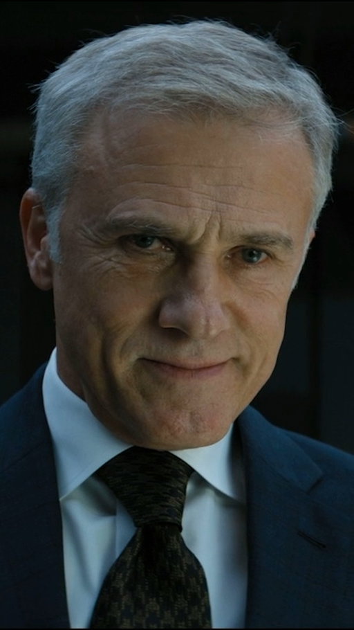 das jahr 2000 hat angerufen, es will seinen chef zurück! 📞 

📺 #ChristophWaltz #Homeoffice #OfficeLife #TheConsultant