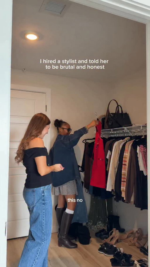 I told her to be brutally honest with me and she came THROUGH 😂💛 

all delivered with love but this is the type of honesty I needed in a stylist !!! Like don’t have me looking a fool out there 

stylist: @alyzasuttonn (based in Tampa but also offers virtual services!!!)