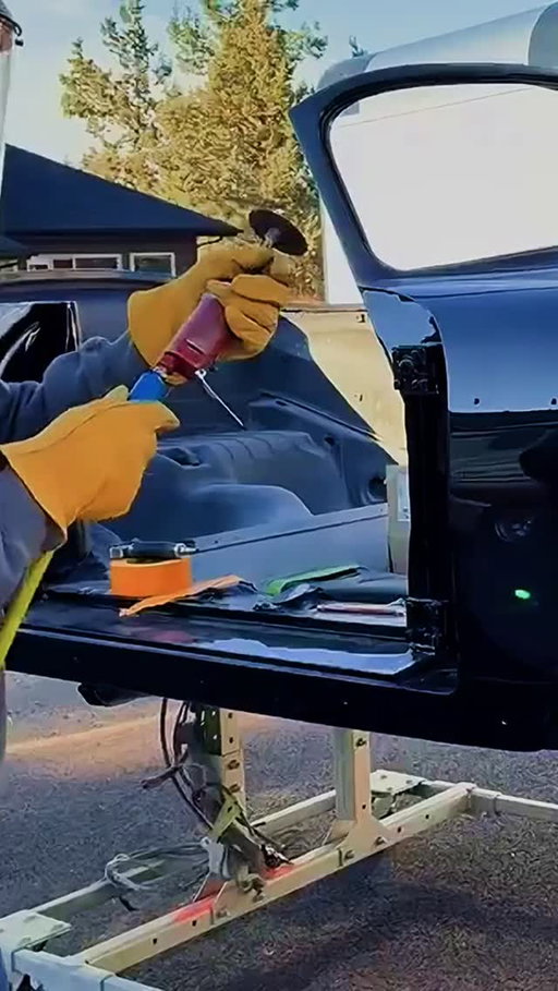 This 1960 Porsche 356B Cabriolet looked doable… until we found the hard truth: major structural issues, nothing to properly mount the engine, and body flex so severe it cracked the windshield. It sat for years while the owner hunted parts, learned the craft, and committed to doing it right. Now it’s officially a restoration candidate — and the reclamation begins. Comment “KEEP GOING” if you’ve ever had a project that almost broke you. #porschechallenge26 #porsche #porscherestoration #porschebend #kendallauto
