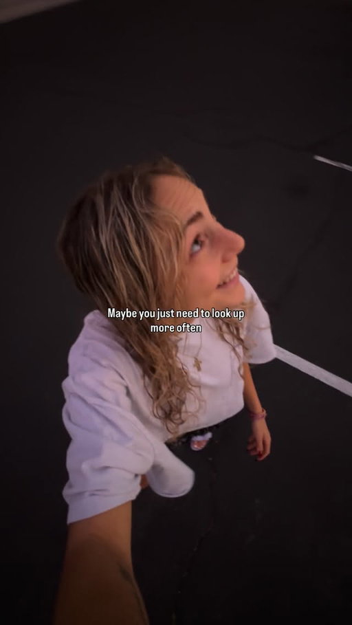 Maybe 🙇‍♀️🙇‍♀️

Hehe happy Friday friends xxx

-
-
-
-
-
#explorepage #explore #reels #mindset