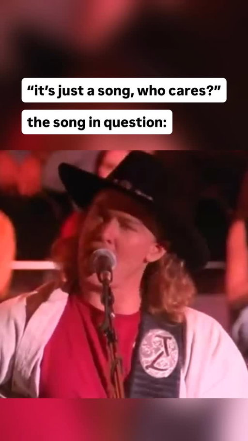 Tracy Lawrence performing “Time Marches On” acoustically.

Released in March 1996, “Time Marches On” became Tracy Lawrence’s eighth No. 1 single on the Billboard Hot Country Songs chart, where it spent three weeks at the top. The song was written by Bobby Braddock and served as the title track to Lawrence’s fourth studio album, released earlier that year.

Lawrence was one of the most successful country artists of the 1990s, charting more than 40 singles and earning eight No. 1 hits. The Time Marches On album was later certified double-platinum, and the title track remains one of the defining songs of his career.

#Countrymusic #countrycentral