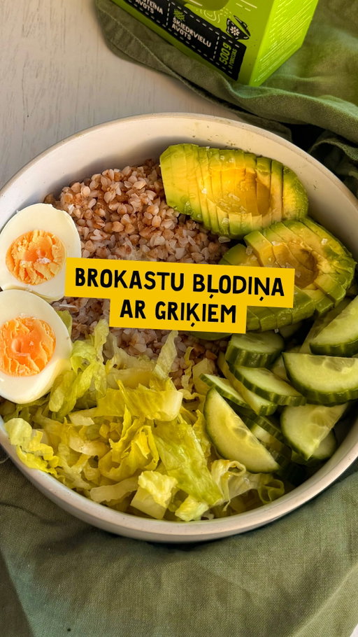 Griķi ir lieliska izvēle arī brokastīm! ✨ Piepildīta ar veselīgiem ogļhidrātiem un šķiedrvielām, šī griķu bļodiņa ir sātīgs un gardi sabalansēts veids, kā iesākt dienu ar  enerģiju. 🌿 Labs sākums labai dienai.