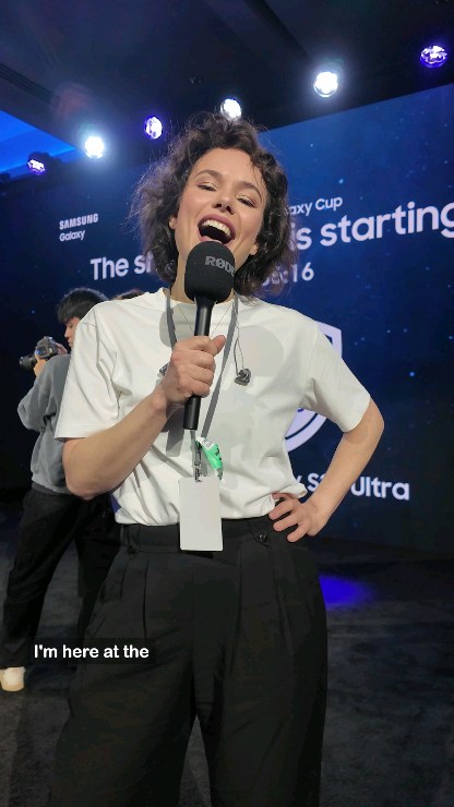 When I was asked to host the #PlayGalaxy Cup it's fair to say I was very excited - not just because it meant co-hosting with superstar content creator @ludwigahgren, but also because it meant an exclusive first look at the glorious @samsungmobile Galaxy S26 Ultra. And it's fair to say it didn't disappoint - except having to wait until I can own one!

Thanks to all the fantastic content creators who let me ask them about taking part in the #PlayGalaxy Cup and their thoughts on this incredible new phone. Personally I'm excited for the enhanced vapour chamber - no more overheating in-game, improved ray tracing and glorious graphics that turn your phone into a pocket-friendly gaming machine.

Feat. @letiltz @deniseteojiaqi @tinakitten @yvonnieng
@nessajkek @itzmasayoshi @foolish_gamers @nr_ihsn @nicewigg @octanesam @couragejd and while I missed chatting to @sunnysirl for the video, she was clearly the MVP of 100T!

Shoutout to @quin.sherry for filming and @billiamegg for the edit!

#GalaxyUnpacked #Ad