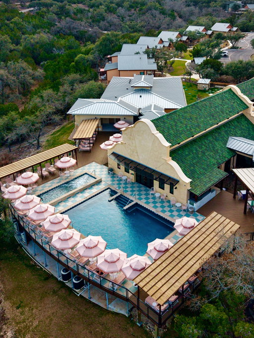 The newest spa in the Texas Hill Country and it’s absolutely STUNNING! 🧖🏻💆🏻‍♀️💦☀️

@folklorespa at @camplucyoncreek blends luxury and relaxation with serene treatment rooms, beautiful pool views, and the most peaceful retreat-style setting just outside Austin. 

You’ll also love dining with @tilliescamplucy! 🥂

#texashillcountry #texasspa #spa #texastravel #travel