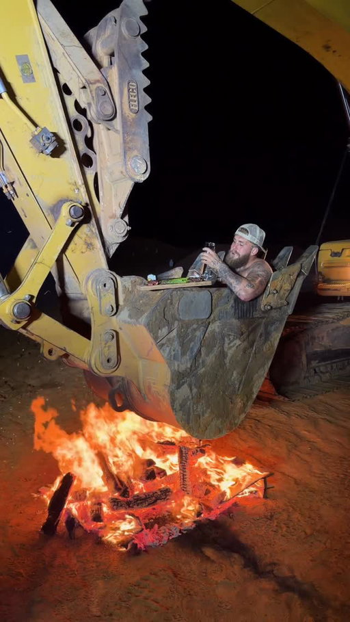 Hillbilly hot tub @paulfamilyranch