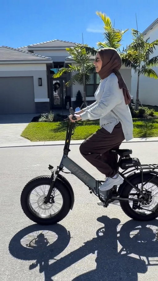 Weekend rides just hit different with this electric beauty ⚡️🚴‍♀️
Fold it, pack it, ride anywhere — city streets to off-road adventures 🌆🏞️
Freedom feels better on two wheels 💨✨

#GOTRAX #ElectricBike #EBikeLife #FatTire #FoldableBike RideElectric AdventureReady CityRide OutdoorVibes WeekendMode
