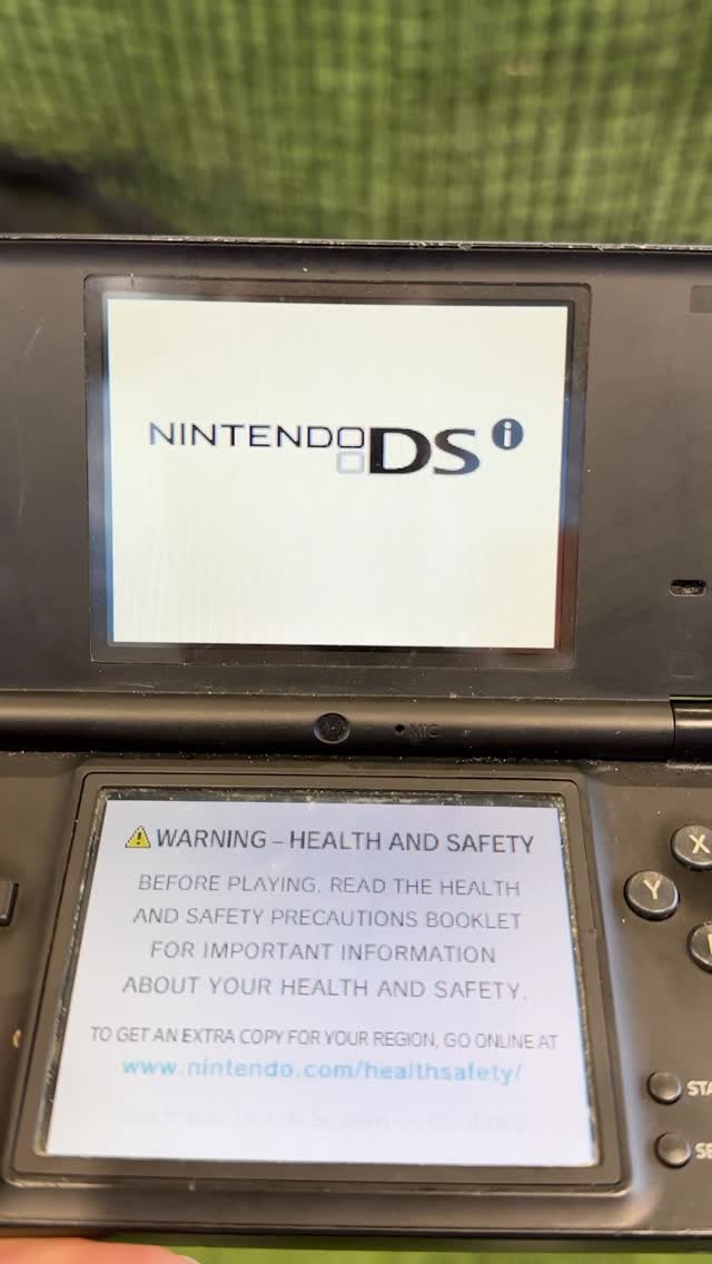 Booted up the DSi at Spring Training 👾