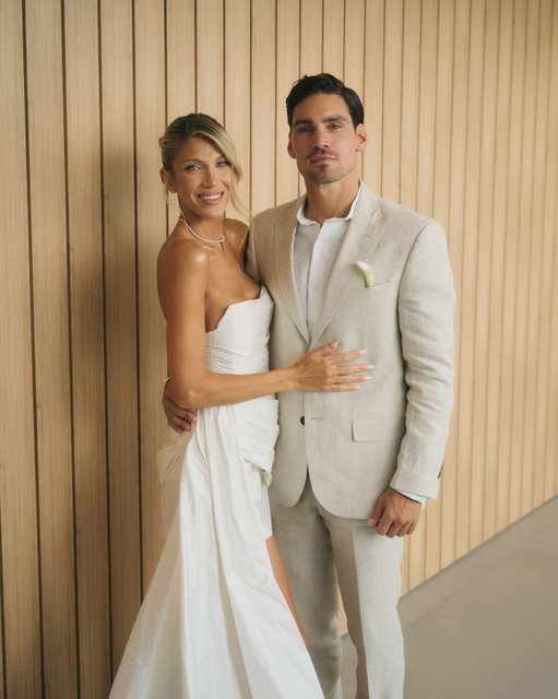 Mr & Mrs 👰🏼‍♀️🤵🏽🤍✨ 

Looks @joti.harriague @mancini_hombre