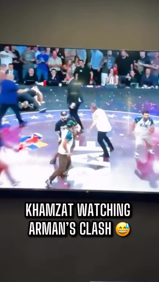 While Arman Tsarukyan and Georgio Poullas were getting into their massive brawl at RAF 06, good friend of Arman, Khamzat Chimaev, and friends were watching and enjoying the action back in California 😂

Via @susurkaev_dikiy