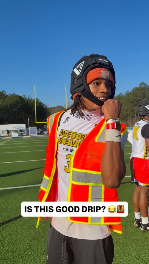 Drip Or Naw? 😂🦺 @metro7football