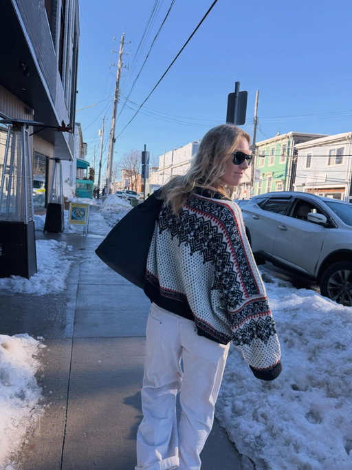 Sweater #2 (and a snowy winter)😊
