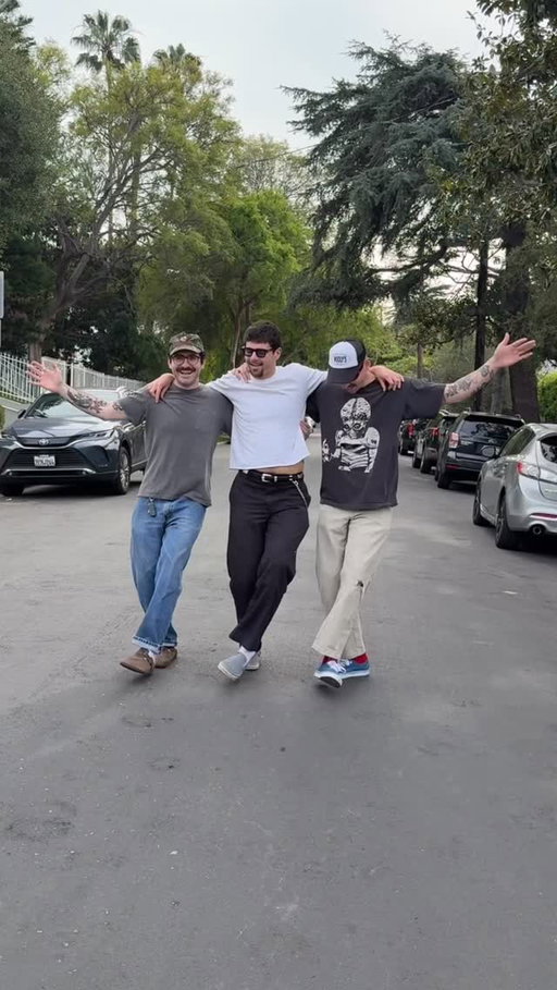 life can be so beautiful
#friends #friendship #trio