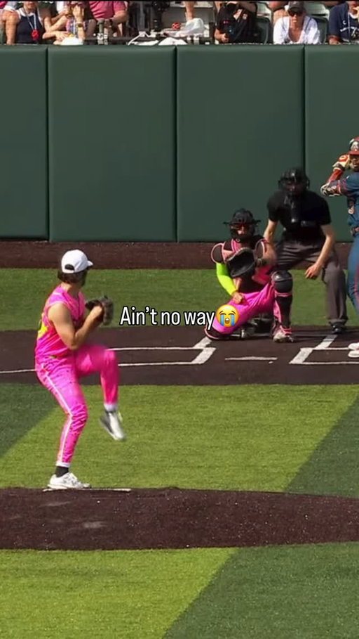 This move is starting to pmo 🤣
.

.

.

.

.

.
.

.

.
#baseball #college baseball #savannahbananas #indianapolisclowns