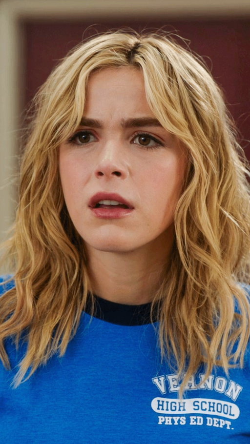 thank you, mommy... i mean mamacita 🤭

🎥: #TotallyKiller 
🎭: #KiernanShipka #OliviaHolt