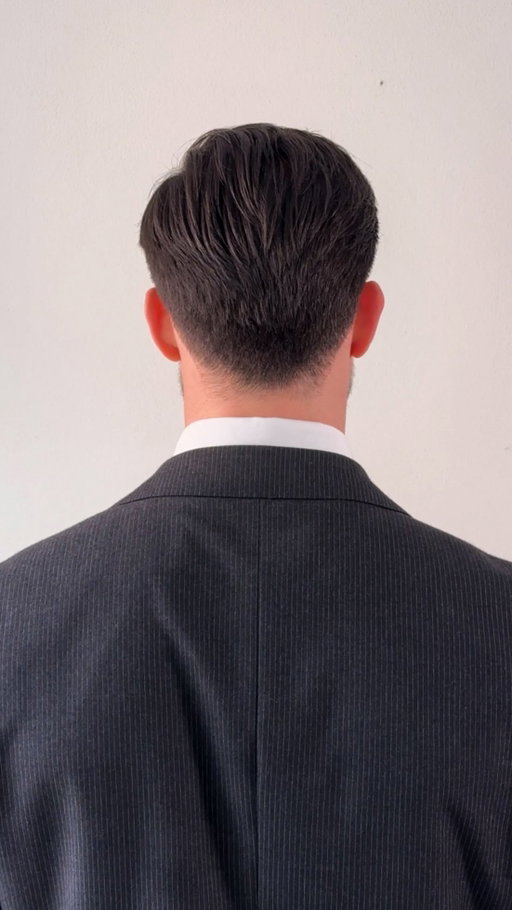 The first 360º no fades.
 
For the first time in my life I decided to stop cutting the sides.
 
Let’s try something new.
 
What do you think guys?
 
 
#hairstyle #haircut #menhaircut