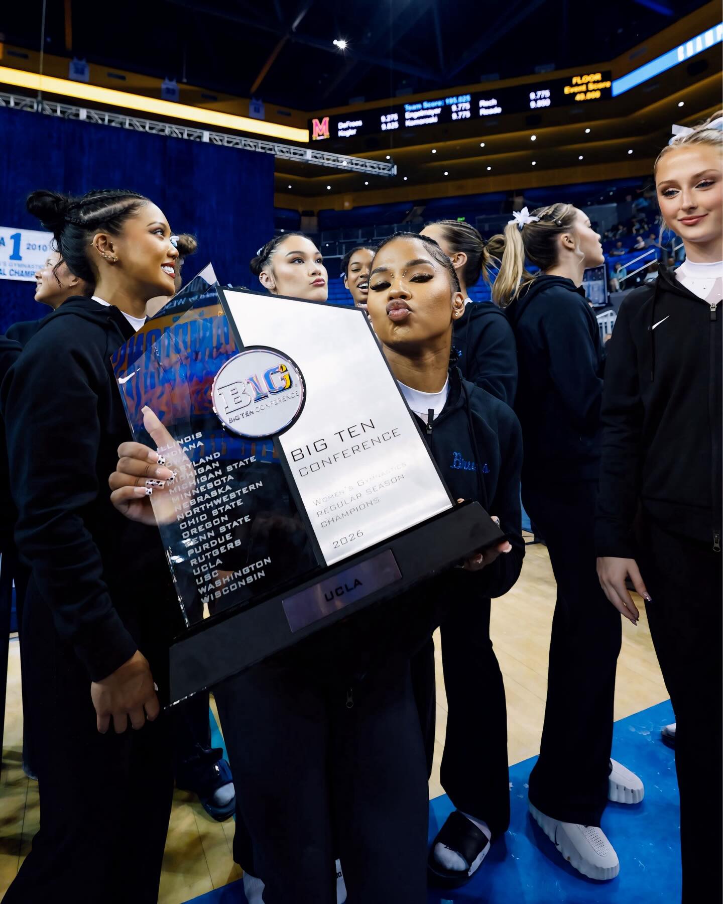 B2B regular season CHAMPS!!! onto the next….. beyond grateful 🥹🙏🏽❤️