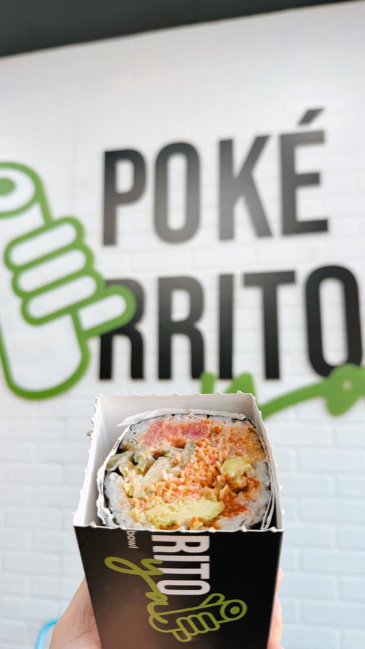 ✨ Hosted ✨ 
Sushi but make it handheld 🌯🍣 

Loved the spicy volcano sushi burrito @pokerrito_ya and excited to go back and try different flavors next time I’m in @cidseattle