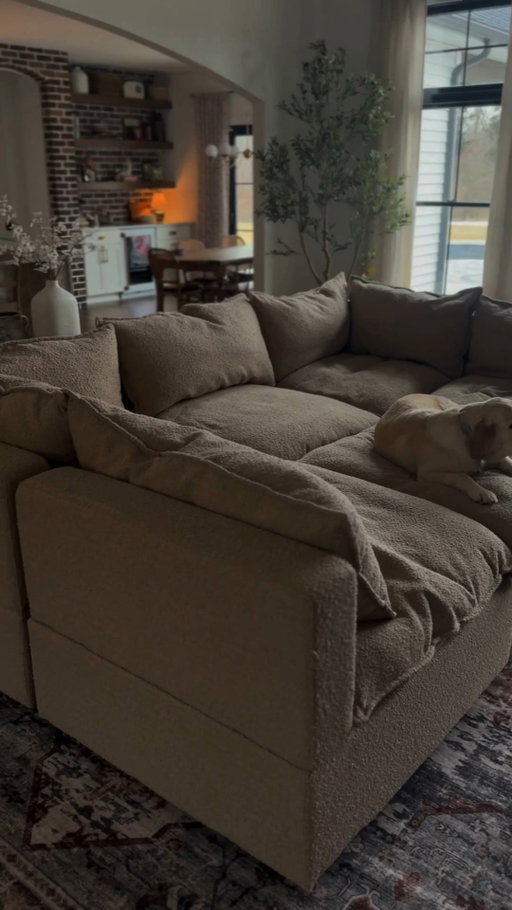 Our sofas are pet hair proof and pet cuddle approved. 

🔎 Kova Grand Pit in Fawn Performance Bouclé custom crafted for @dun_dun_house