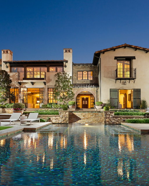 Located within the exclusive double-guarded gates of Crystal Cove, this Tuscan-inspired farmhouse is a rare legacy estate situated on a coveted 1.10-acre double lot. Spanning over 12,000 square feet of total living space, the property features 280-degree ocean views visible from nearly every room. The 10,464 square foot main residence offers five ensuite bedrooms, an executive office, a library, and a chef’s kitchen equipped with Viking appliances and a breakfast nook. The primary suite serves as a private retreat with ocean views, heated floors, and dual steam showers. The 1,883 square foot detached guest house provides full residential comfort with elevator access and premium finishes. Designed for an indoor-outdoor lifestyle, the grounds include an infinity-edge pool, putting green, barbecue pavilion, and a fire pit. The property is completed by a six-car garage and a six-car motor court.⁠
•⁠
•⁠
•⁠
•⁠
Represented by Newport Coast Agent Michael Fawaz⁠
1 Clear Water, Newport Coast, CA