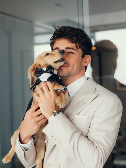 Man’s best f̶r̶i̶e̶n̶d̶ man 💍🐕

📸: @charles_leclerc 

#F1 #Formula1