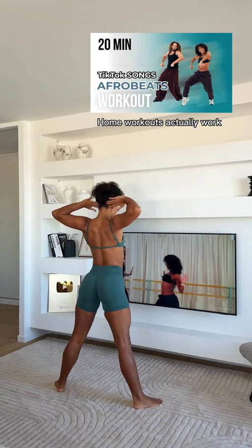 Home workouts actually work. Never underestimate a good Tara’s Body dance workout 💦 

Code : TARA for -10% on all @womensbest website ✨