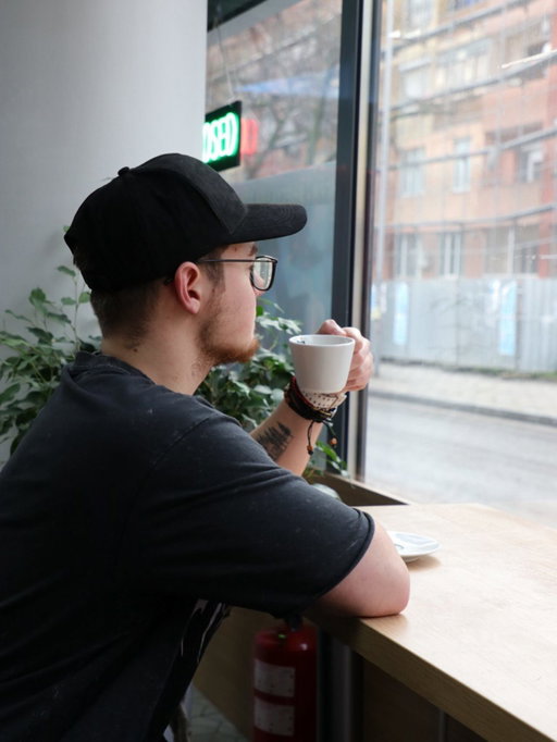Приятна атмосфера, вкусно кафе и усмивки – очакваме ви!☕️🎮🫶🏻 #coffeelover #vrgaming #ps5 #blagoevgrad