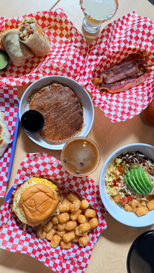Brunch just got a little more tipsy 😉🥂

We’re celebrating Saturday & Sunday Brunch launching this weekend at @tipsypickleclt and giving ONE lucky winner a $100 gift card to feast on churro pancakes, breakfast burritos, chilaquiles & all the brunch vibes 🍳🥞🌯

✨GIVEAWAY ✨

Ready to win? 👇
✨ HOW TO ENTER:
✅ Follow @tipsypickleclt &  @sliceofclt
✅ Like this post 
✅ Tag your brunch crew (each tag = extra entry!)

Bonus: Reshare and Share to your story & tag us for extra luck 🍀

Winner announced Friday March 6. Must be following both accounts to win.

Let’s get the crew together for weekend brunch at @campnorthend with a side of pickleball! 

#CLTBrunch #TipsyPickle #CharlotteEats #campnorthend
