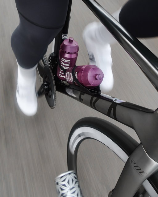 Crisp mornings but we’re out! Back to the pre-work rides routine and looking to up the volume gradually soon as spring hopefully is here to stay 🤞 
-
#styrkr#trainingride#fromwhereweride