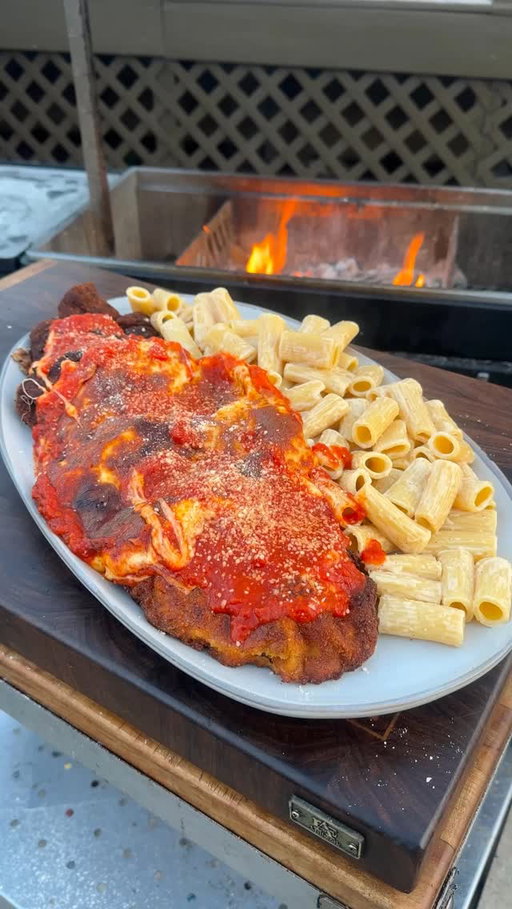 Steak Parmesan 🥩🔥

Comment “recipe” to get it sent to you!