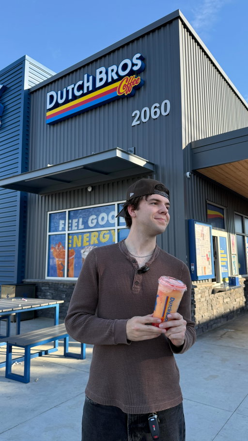 I Tried all the New Flavor Throwback Drinks! 🥤🍓 #dutchbrospartner #dutchbros #dutchbroscoffee #ad