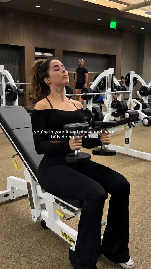 hi bb 🥺🫂 
.
.
.
#fitnesscouples #fitnesscouplegoals #coupleshumor