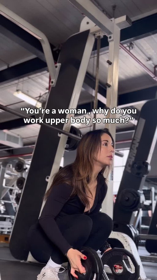 Friendly reminder ladies that a strong upper body is about more than just looks 😂🥊
