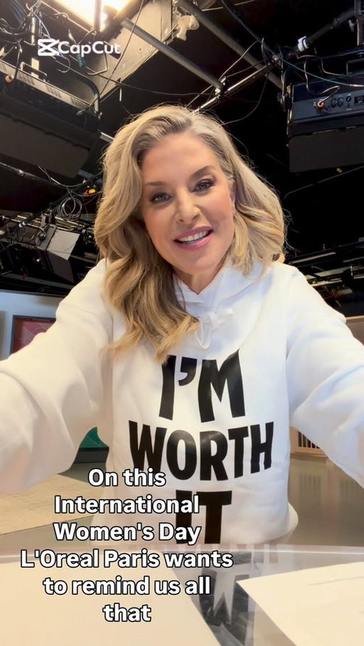 On this International Women’s Day, get your L’Oréal Paris Sisterhoodie to champion a woman in your life! 
#worthit #ad

You can pick up a Sisterhoodie at one of 2 @lorealparis pop up locations on March 8th (in Toronto or Montreal) or by visiting Lorealparis.ca/imworthit for a chance to win one!