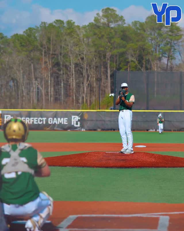 2026 Joseph Contreras (@josephscontreras) showing out at the PG HS Showdown last week. The 17-year-old Vanderbilt commit will be the youngest player in this year’s World Baseball Classic.