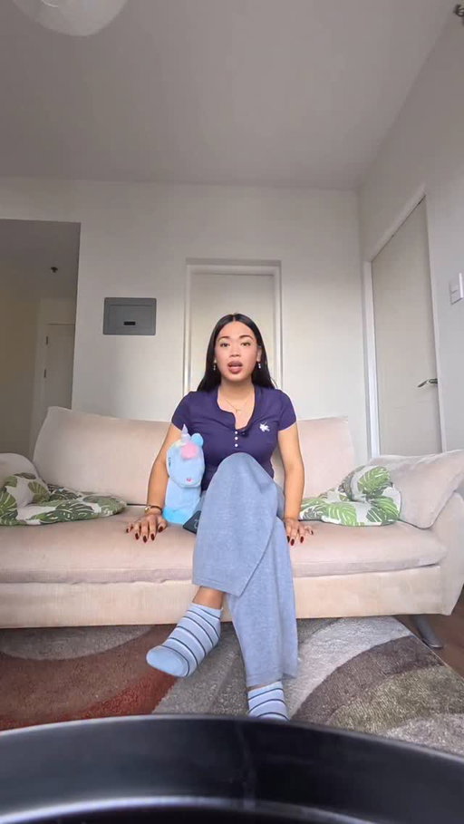 Mukhbang! Ay mali, trying Menthol (Vicks VapoDrops Xtra Strong) Lozenge for the first time– ayon malamig nga siya eme ito pala yong sinasabi nilang lamig from throat to ilong!​​

@vicks_philippines #VicksPH #Ad​​

ASC REF CODE:P0167P022426V
If symptoms persist, consult your doctor.
