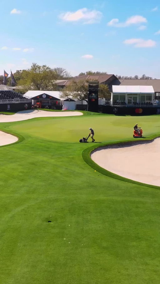 Running up Bay Hill for day two! ⛳️ 

#APInv