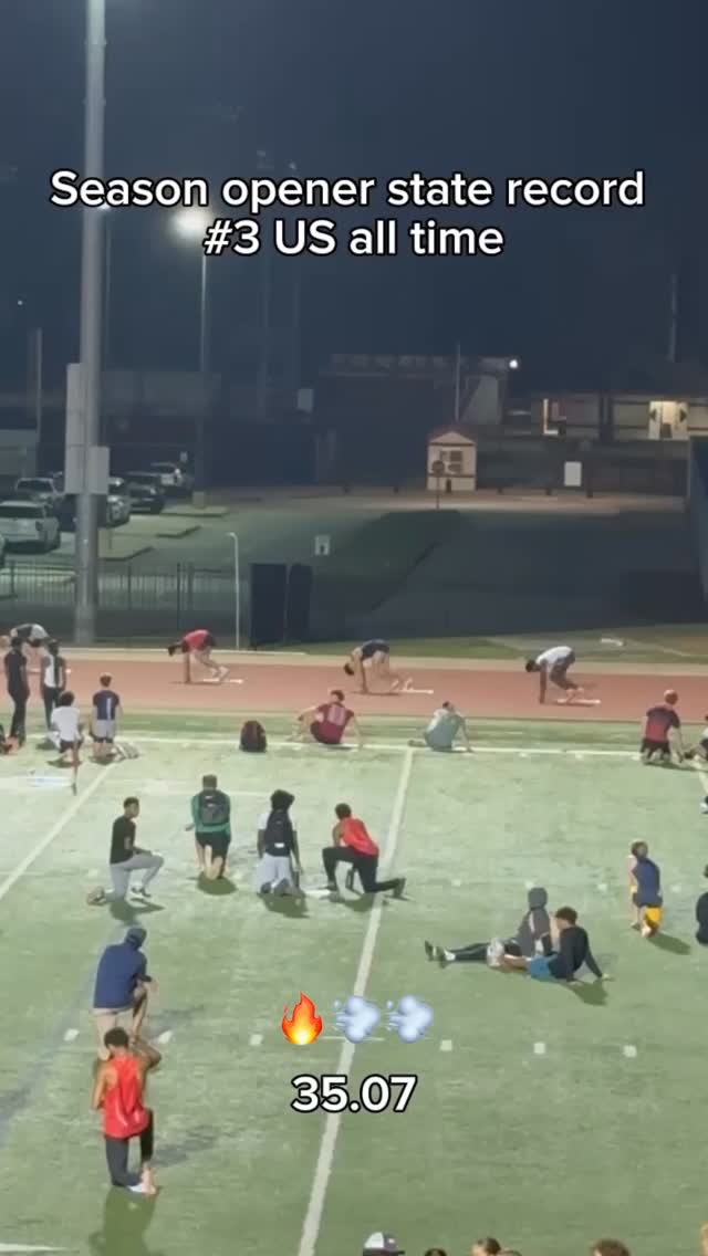 After the first hurdle it was over 😭🤯

Texas A&M commit and Klein Collins (TX) 300m hurdler Andrew Jones blazes 35.07 in his season opener 🔥📈 

( via @andrew_ja_hurdler )