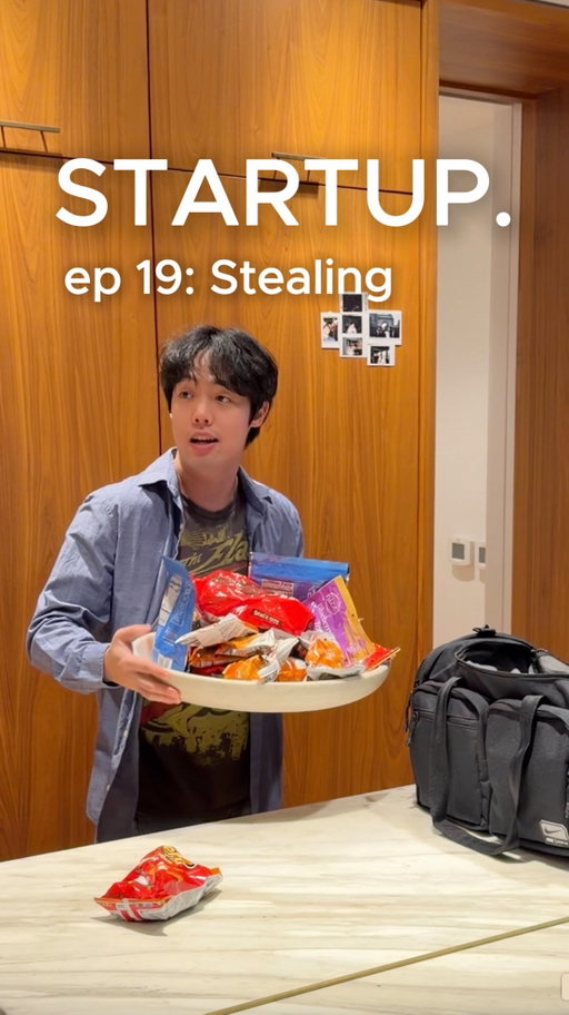 Ep 19: stealing snacks 

#officehumor #funnyskits #cluely #coworkersbelike