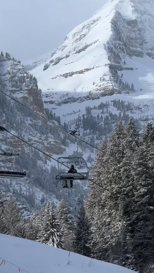 Win $500 in travel credits to be used at any @avantstay Mountain vacation home. ✈️🏡

We’ve teamed up with AvantStay to give one winner the ultimate getaway + Lo Siento winter kit. ⛷️❄️🏂

One lucky winner will receive:
- $500 travel credits to any AvantStay Mountain vacation home
- Custom Lo Siento snow goggles
- Lo Siento gift basket

The giveaway will run for 7 days starting today, March 3rd, and the winner will be announced on March 11th.
To enter:
	1	Follow @losiento & @avantstay 
	2	Like this post
	3	Tag the friend you’re bringing (each comment counts as an extra entry)
	4	Share on your stories

TERMS: Giveaway is open to all legal residents of the US who are 21+ years of age. No purchase necessary to enter or win giveaway. Giveaway starts 3/3/26 at 4:00 PST and ends 3/10/26 at 11:59PM PST. Entries must be received in that period of time in order to qualify. (1) winner will be chosen at random. The prize consists of: $500 travel credits to any AvantStay; custom Lo Siento snow goggles; a Lo Siento gift basket. This contest is in no way sponsored, endorsed or associated with Instagram. For full T&C visit avantstay.com. 

#giveaway #avantstay #losiento