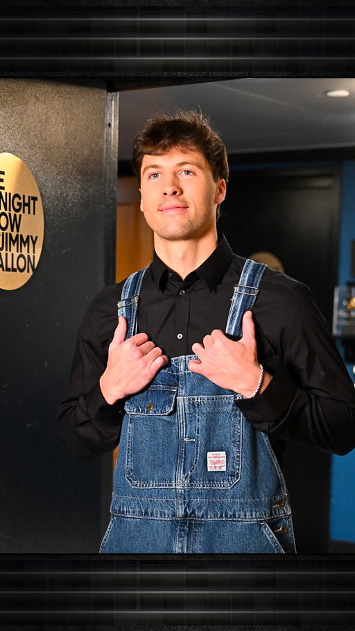@robert_rausch is the overall @thetraitorsus winner! #FallonTonight