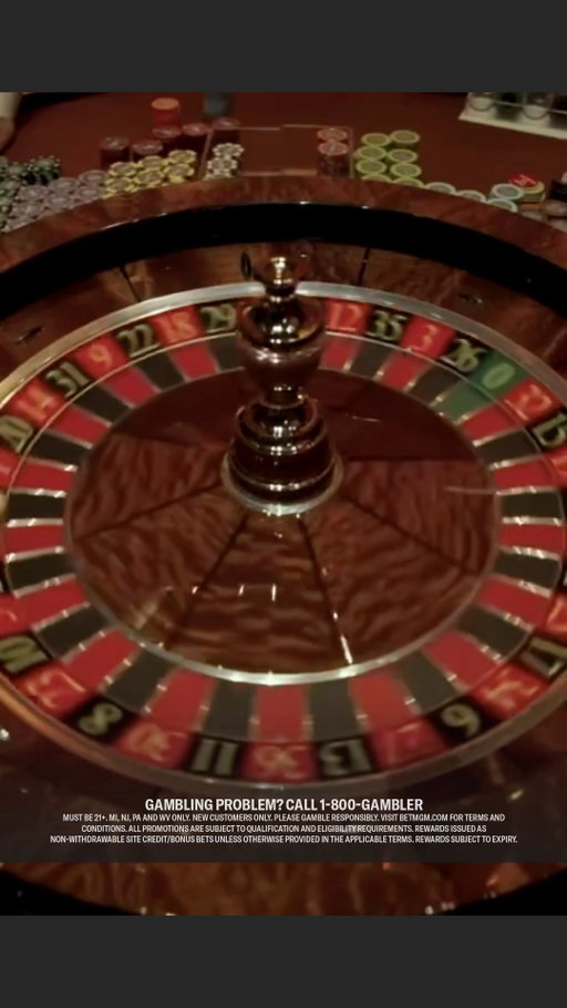Get your bets in before the ball stops! 

#casinofun #roulette #roulettegame