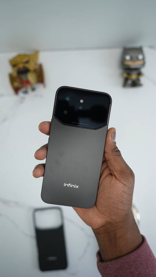 Infinix Note 60 Ultra. A serious flagship contender?

#infinixnote60ultra #infinix #unboxing #reels