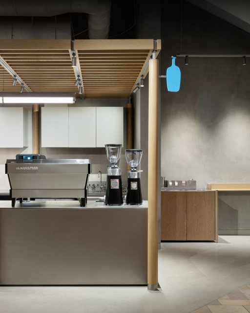 Our newest cafe is open in Las Vegas. Join us in welcoming the Fashion Show cafe, designed as a moment of calm within one of the city’s most iconic shopping destinations. 

The space is anchored by our signature coffee bar. It features clean lines, considered materials, and an open layout that creates a sense of flow. The cafe feels both grounded and elevated — a place to reset, recharge, and savor Signature Blends alongside a curated edit of merchandise.

Enjoy a bite from our menu, featuring our Breakfast Sandwich, Spiced Wafel, and warm Grilled Cheese. Pair it with our seasonal Cherry Blossom Latte or Matcha Latte for a moment of true bliss.