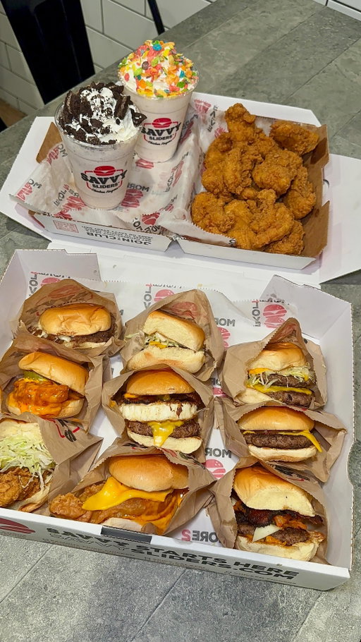 MINI LOADED BURGERS AND MILKSHAKES 🍔 Think sliders with maple bacon and fried eggs, rib-eye, falafel, or limited time szechuan! 

@savvysliders is the perfect place to try a bunch of different types of hamburgers + they have $2 milkshakes 🍦

📍 Savvy Sliders | 901 E Berry St, Fort Worth, TX 76110

#dallasfood #burger #milkshake #fortworth #dallasrestaurants