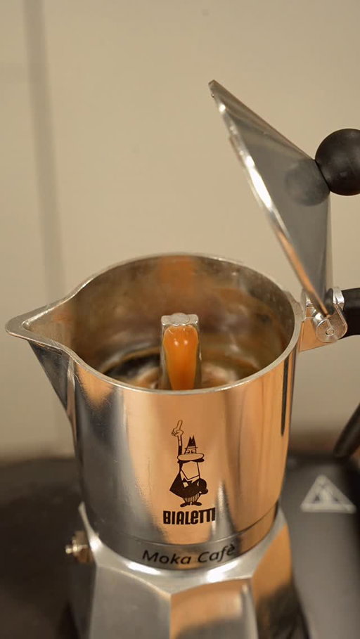 Moka pots are underrated so let’s brew some coffee! 

#mokapot #coffeebrewing #coffeerecipes #coffeetips