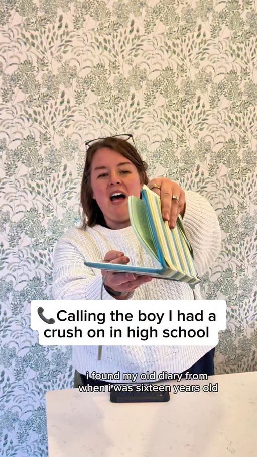 Sooo... What is your high school crush up to ? 
Have you checked in on your high school crush lately? 

#kelsewhatelse #midwestmom