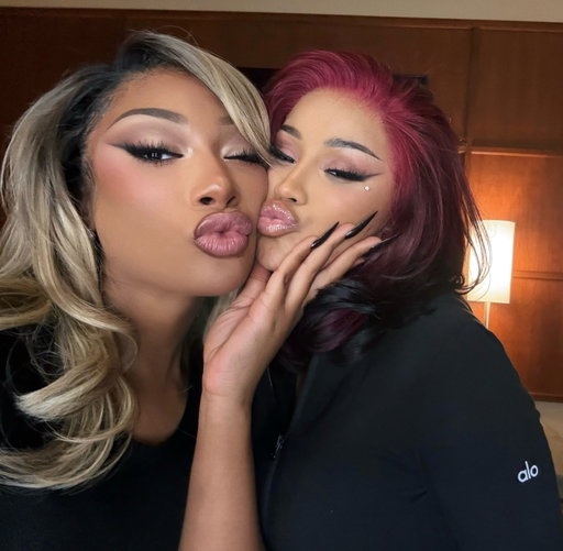 💋